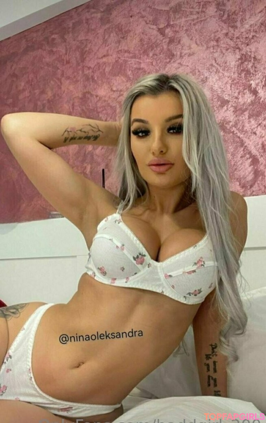 Foto desnuda filtrada de OnlyFans de Baddgirl200 #45 Foto desnuda filtrada de OnlyFans de Baddgirl200 #45