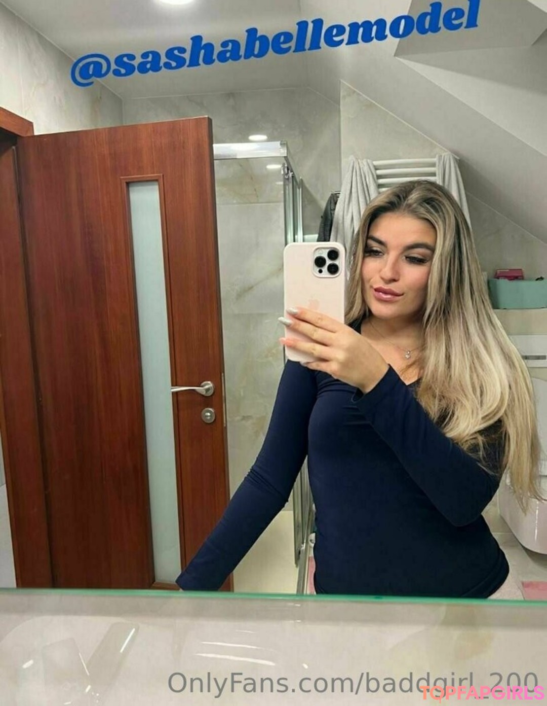 Foto desnuda filtrada de OnlyFans de Baddgirl200 #66 Foto desnuda filtrada de OnlyFans de Baddgirl200 #66