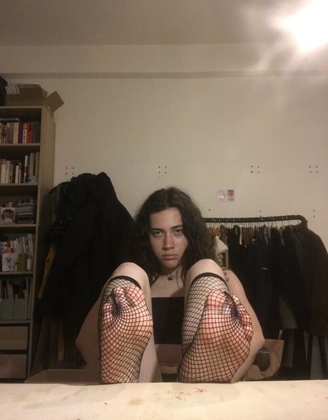 Foto desnuda filtrada de OnlyFans de Bubblegumbabefeet