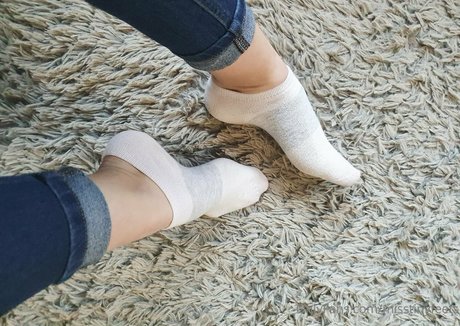 Misstinyfeets