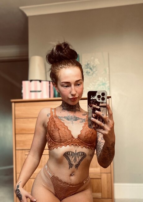 Foto desnuda filtrada de OnlyFans de Slulu