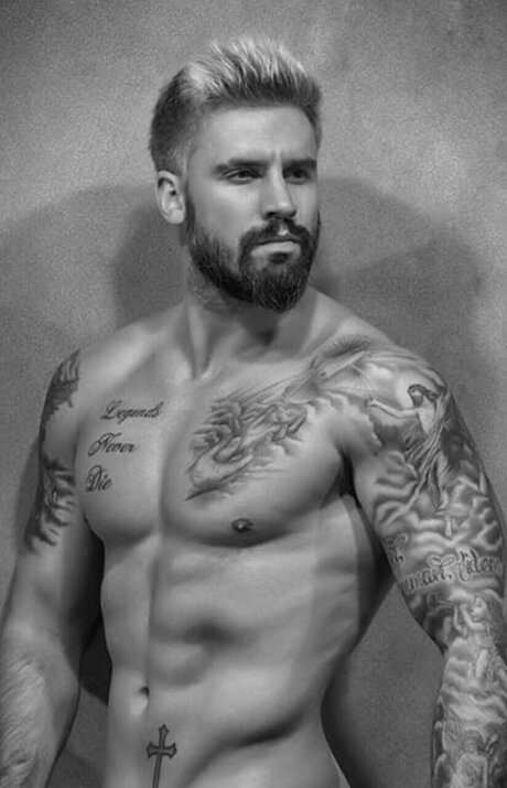 Foto desnuda filtrada de OnlyFans de Josefkurka