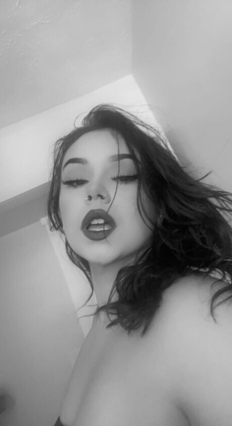 Foto desnuda filtrada de OnlyFans de Honeydrip