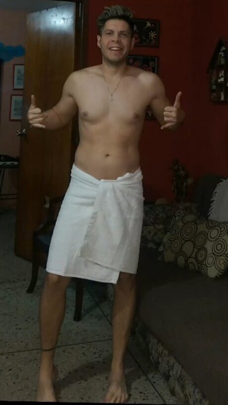 Foto desnuda filtrada de OnlyFans de Lucas Rencen
