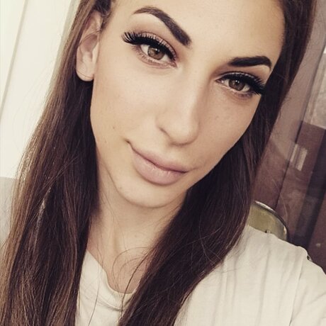 Foto desnuda filtrada de OnlyFans de Aleksandra