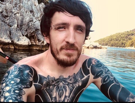Foto desnuda filtrada de OnlyFans de B4c4rdi