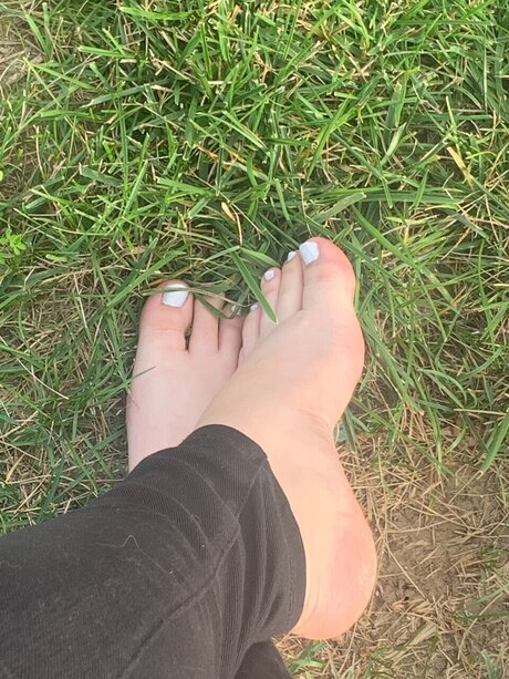 Foto desnuda filtrada de OnlyFans de Lonelyprinc3ss