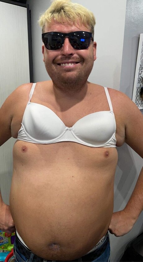 Foto desnuda filtrada de OnlyFans de Big Santos