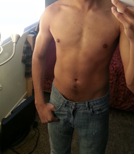 Foto desnuda filtrada de OnlyFans de Lucian