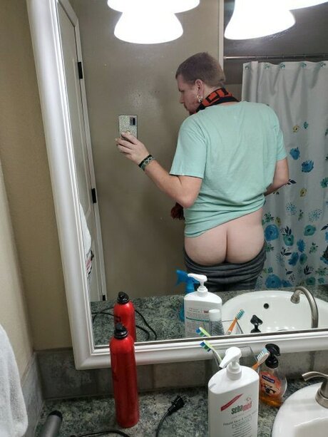 Foto desnuda filtrada de OnlyFans de Joshua