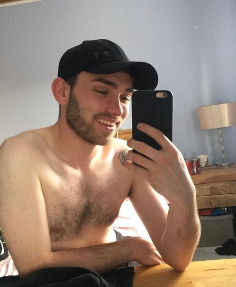 Foto desnuda filtrada de OnlyFans de Dirty Dylan 