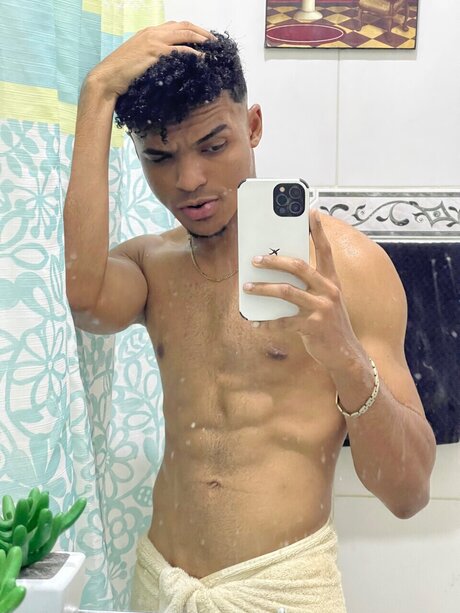 Foto desnuda filtrada de OnlyFans de Elrafi