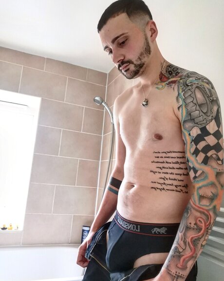 Foto desnuda filtrada de OnlyFans de Rcro1447