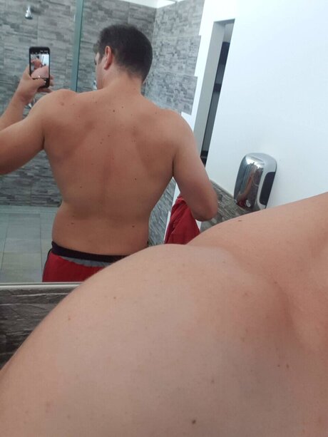Foto desnuda filtrada de OnlyFans de Valerio