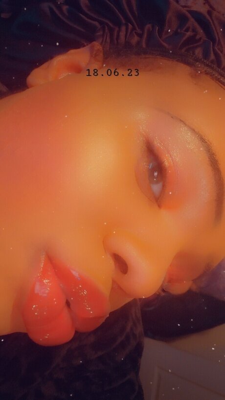 Foto desnuda filtrada de OnlyFans de Violet Storm
