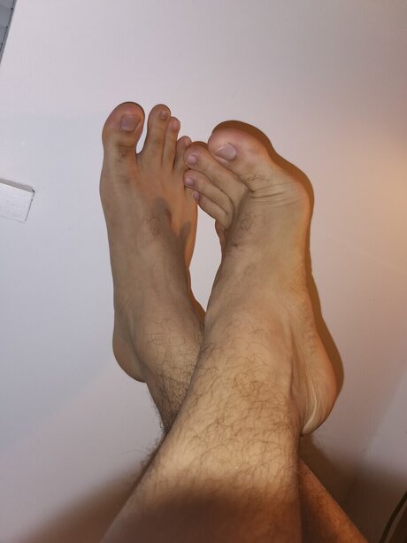 Foto desnuda filtrada de OnlyFans de Feet Lovers 