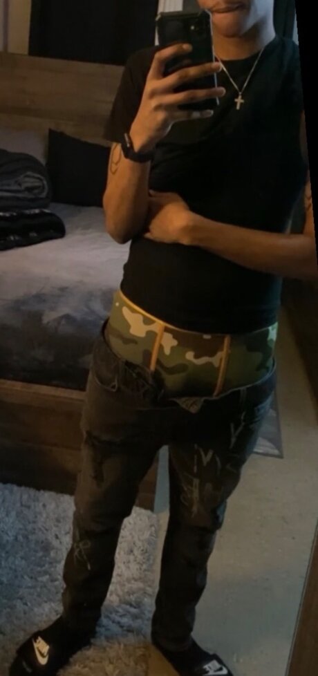 Foto desnuda filtrada de OnlyFans de Joshua 