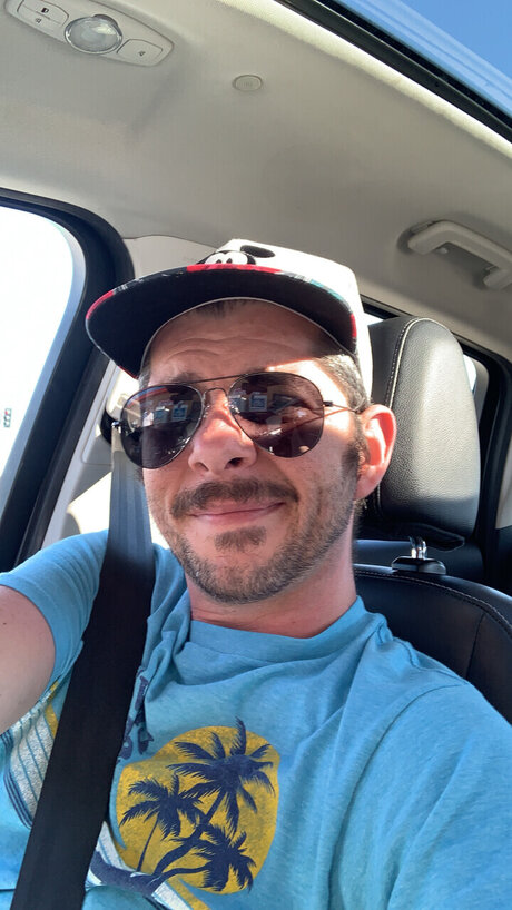 Foto desnuda filtrada de OnlyFans de Mark Edward