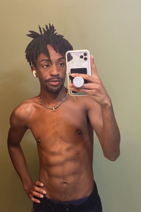Foto desnuda filtrada de OnlyFans de Brandon Anderson