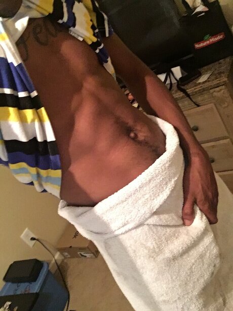 Foto desnuda filtrada de OnlyFans de Mikeypipez