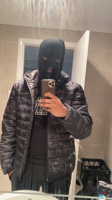 Foto desnuda filtrada de OnlyFans de Hellrazer