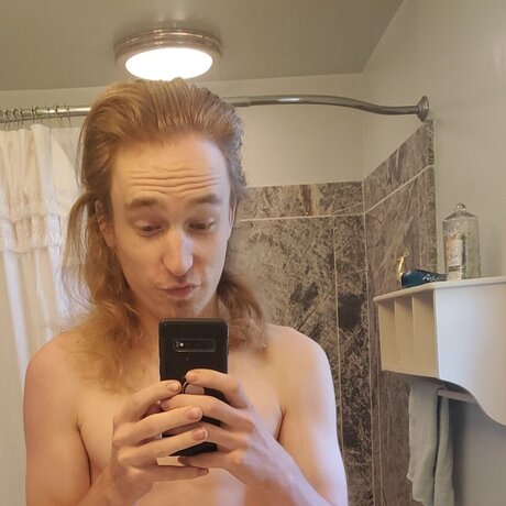 Foto desnuda filtrada de OnlyFans de Kinky Stoner Guy