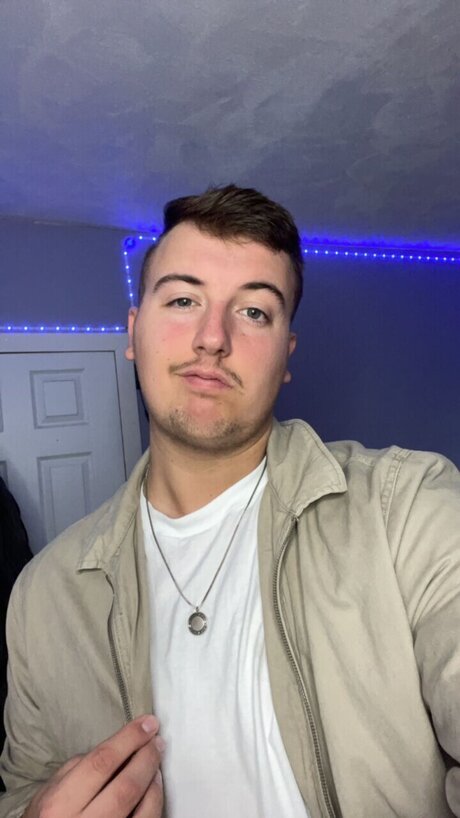 Foto desnuda filtrada de OnlyFans de Brandon