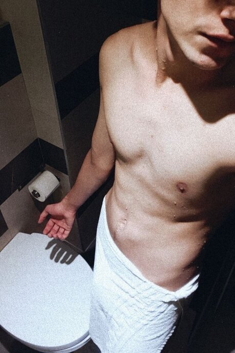 Foto desnuda filtrada de OnlyFans de Wrhol