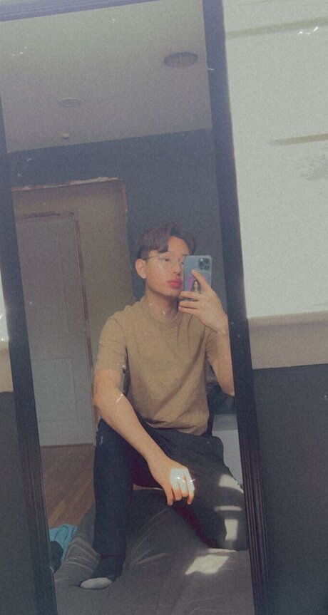 Foto desnuda filtrada de OnlyFans de Jj Nguyen
