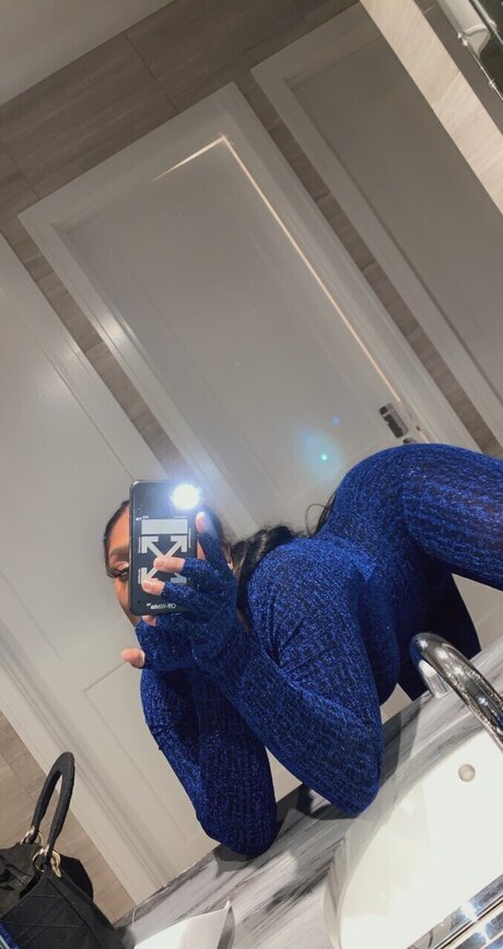 Foto desnuda filtrada de OnlyFans de Stacie Austin