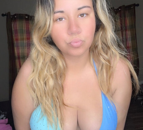 Foto desnuda filtrada de OnlyFans de Novaxbaby