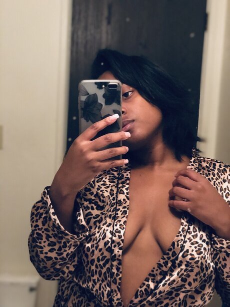 Foto desnuda filtrada de OnlyFans de Pussssssaaaytaaaht 