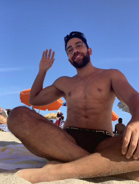Foto desnuda filtrada de OnlyFans de Luis