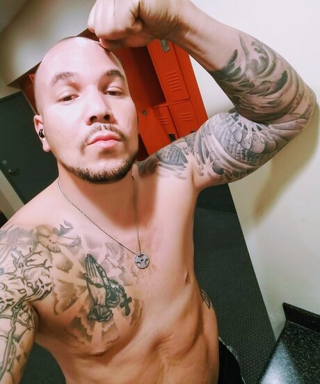 Foto desnuda filtrada de OnlyFans de Oneluckyman99