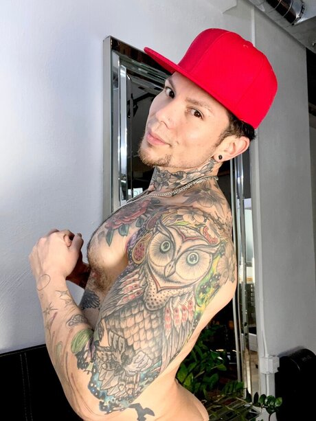 Foto desnuda filtrada de OnlyFans de Adrianoxtian