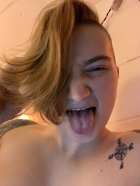 Foto desnuda filtrada de OnlyFans de Dove