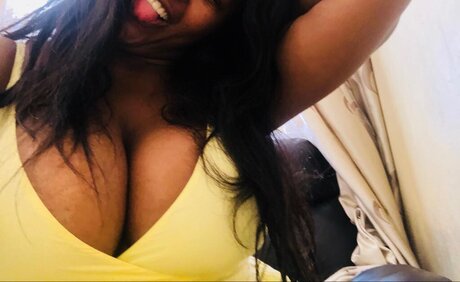 Foto desnuda filtrada de OnlyFans de Lallie