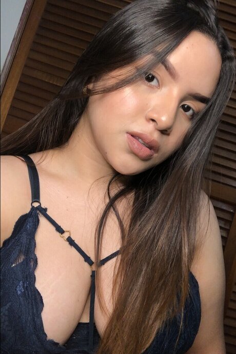Foto desnuda filtrada de OnlyFans de Bella Triz