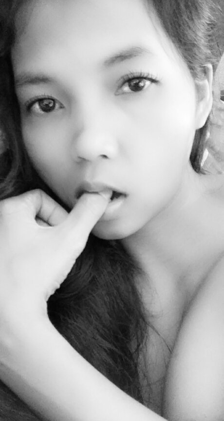 Foto desnuda filtrada de OnlyFans de Crazdvviiee