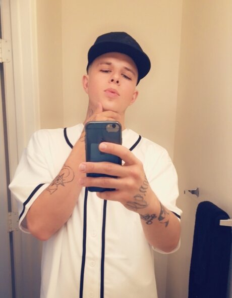 Foto desnuda filtrada de OnlyFans de Nuskool