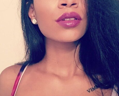 Foto desnuda filtrada de OnlyFans de Lola