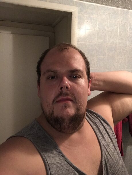Foto desnuda filtrada de OnlyFans de Joshua Gore