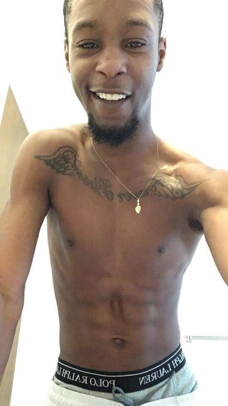 Foto desnuda filtrada de OnlyFans de Lotsofmeat27