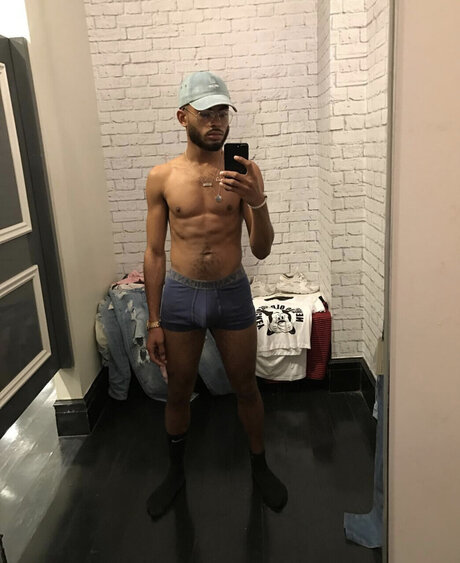 Foto desnuda filtrada de OnlyFans de U15211360