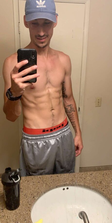 Foto desnuda filtrada de OnlyFans de Zaddyd