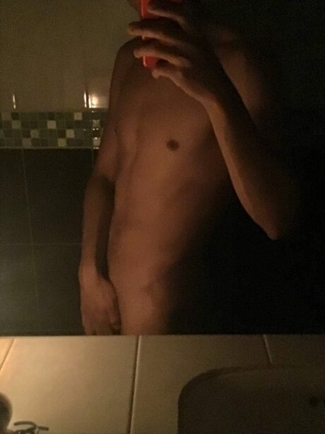 Foto desnuda filtrada de OnlyFans de Rainbow