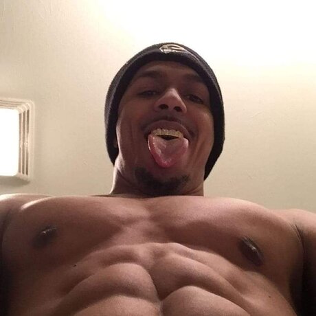 Foto desnuda filtrada de OnlyFans de Beezy Da Goat
