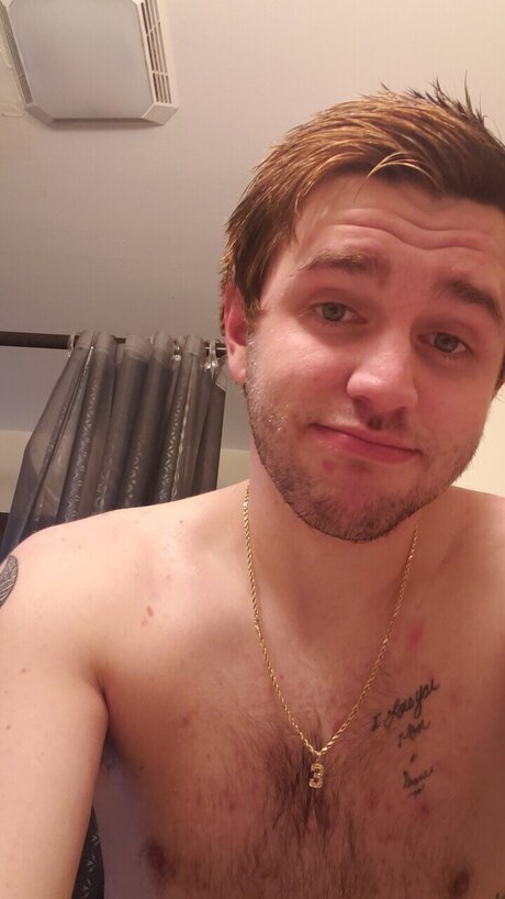 Foto desnuda filtrada de OnlyFans de Ronnie Ouimette