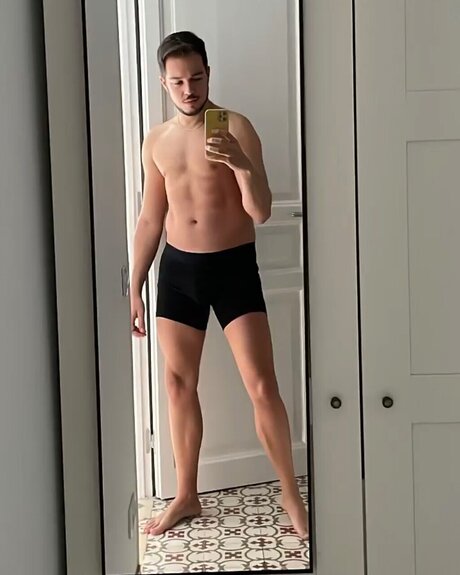 Foto desnuda filtrada de OnlyFans de Aleden87