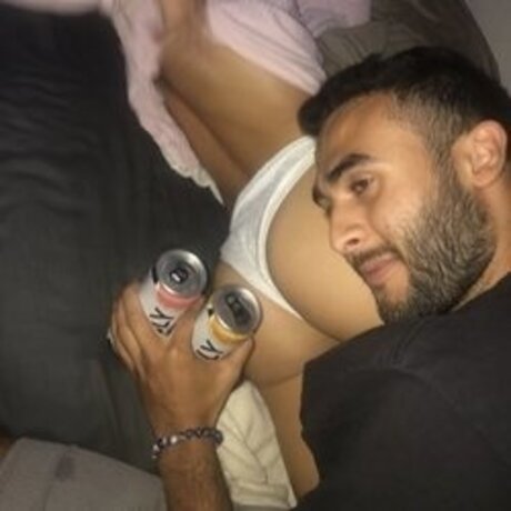 Foto desnuda filtrada de OnlyFans de Papi Chulo